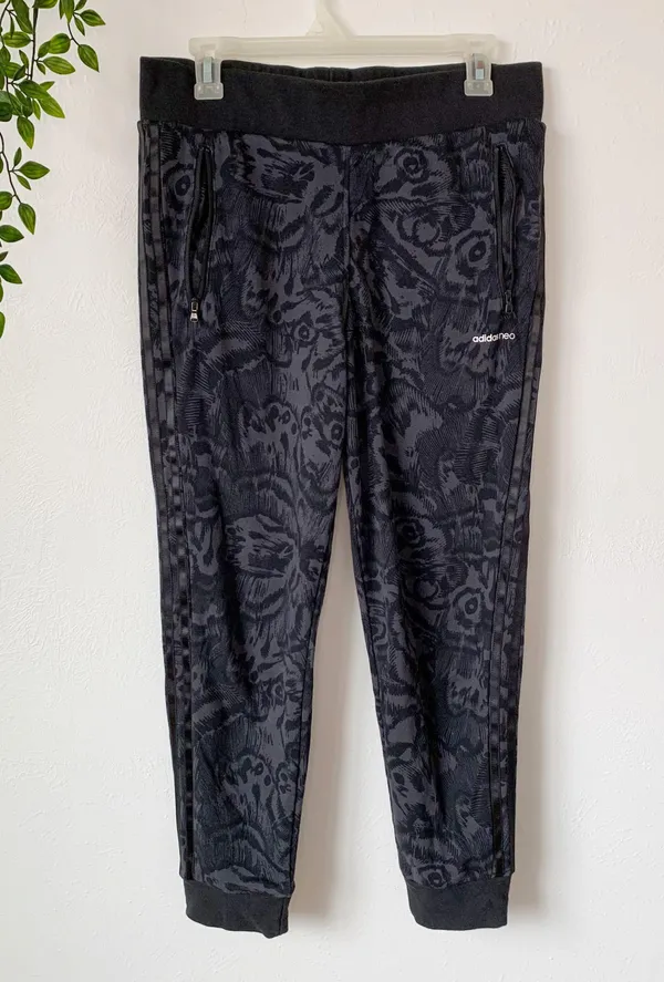 Adidas Neo Sweat Track Suit Sz M/L - Image 2