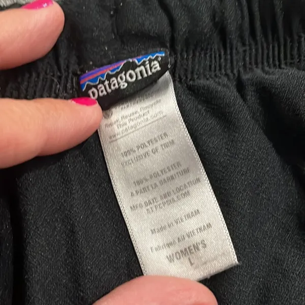 Patagonia Black shorts - Image 3