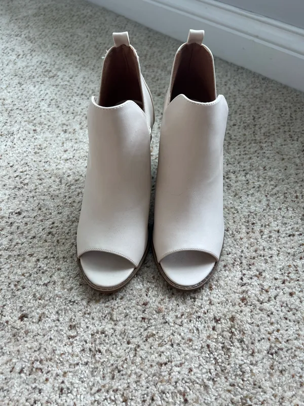 Versona Booties - Image 4
