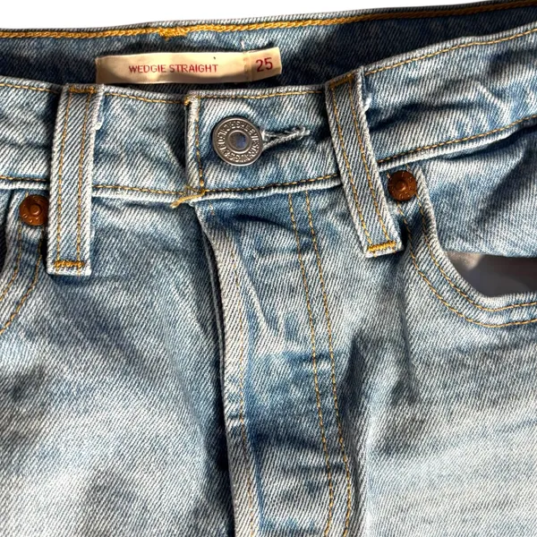 Levi’s Premium Wedgie Straight Jeans W25 L26 Light Wash‎ Distressed High Rise - Image 7