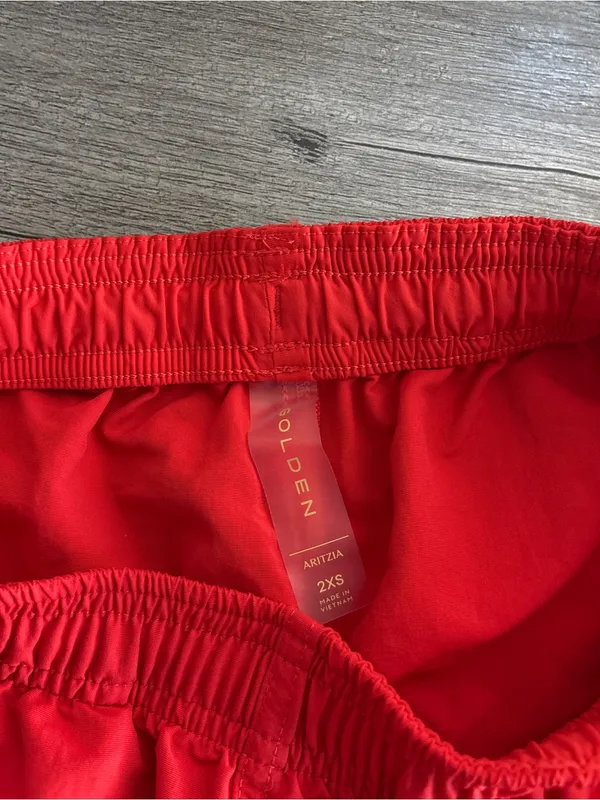 Aritzia Golden Baywatch Water-repellent Drawcord shorts Poppy Red - Image 9
