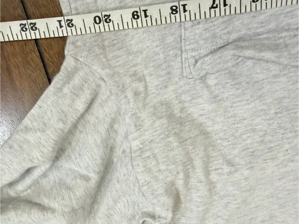 Victoria's Secret PINK Gray Long Sleeve Pocket T-Shirt Graphic Back Logo M - Image 6
