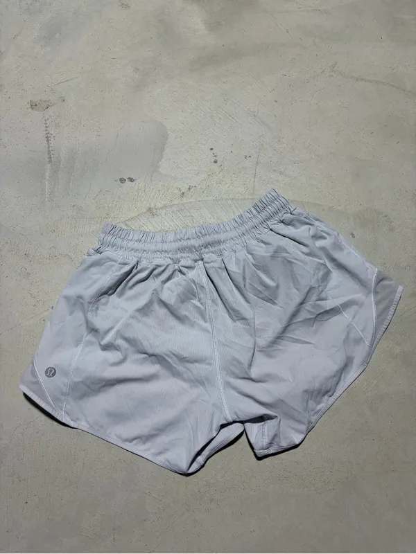 Lululemon Hotty hot Women's white Elastic-Waist Active Shorts 4 - Image 6