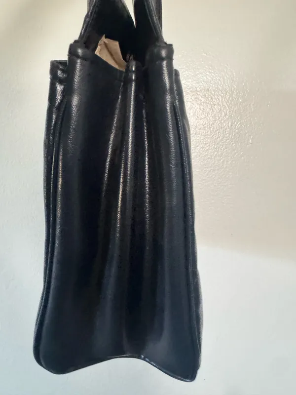 Black vintage Leather Shoulder Bag with Drawstring Detail - Image 4