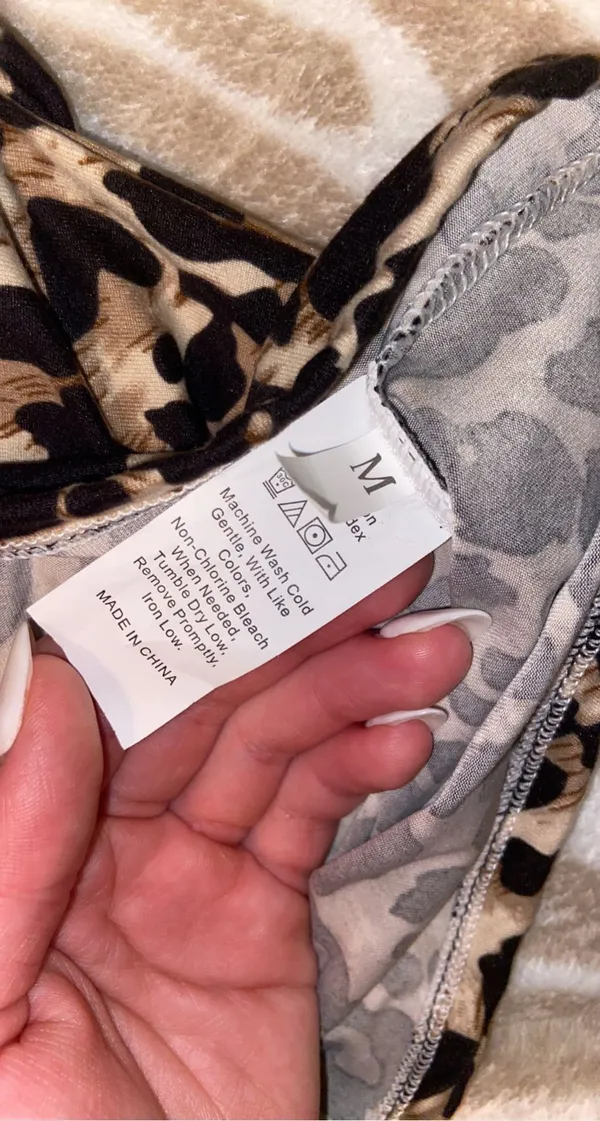 NWOT Leopard Bandeau Strapless Crop Top  - Image 4