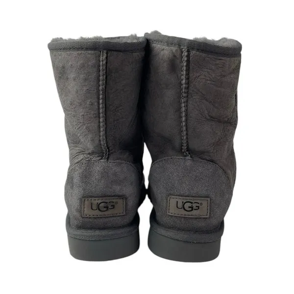 UGG Classic Women's Black Suede Shearling Round Toe Slip On Fashion Snow Boots 7 - Image 3