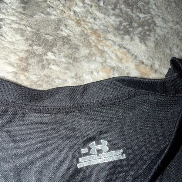 Under Armour Short Sleeve - Image 3