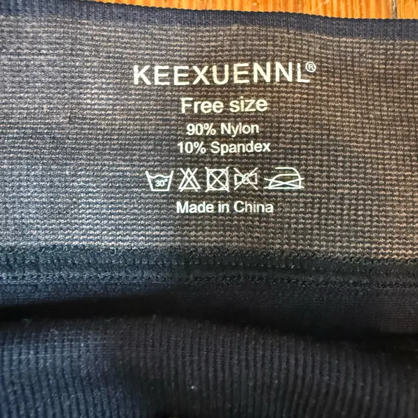 Women’s Black Seamless High-Rise Leggings - Image 2
