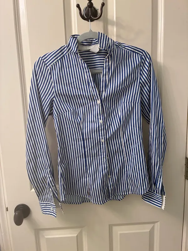 H&M Blue and White Vertically Striped Long-Sleeve Button-Down Shirt - Image 2