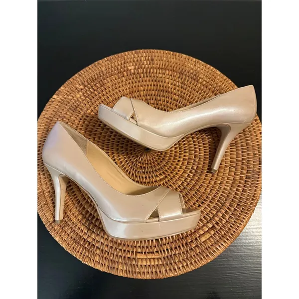 Audrey Brooke Champagne Pearl Peep Toe Platform Pumps Stiletto‎ Heels Womens - Image 6
