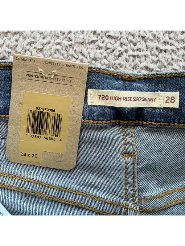 Levis 720 High Rise Super Skinny Jeans Womens 28x30 Light Wash Stretch Denim NWT - Image 5