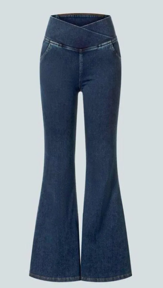 NWT Halara Flex High-Waisted Crossover Pocket Washed Stretchy Flare Jeans - Image 3