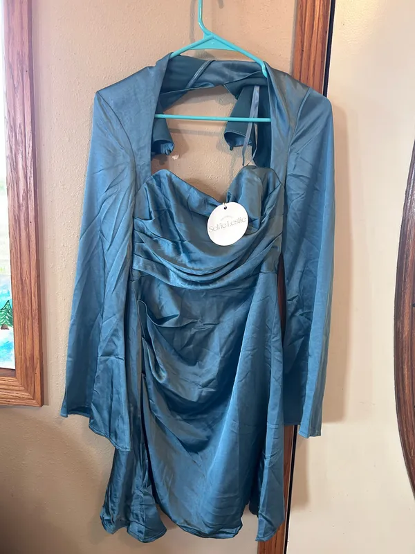 🆕💖Selfie Leslie Midnight Blue Tamia Long Sleeve Mini Dress - Image 4