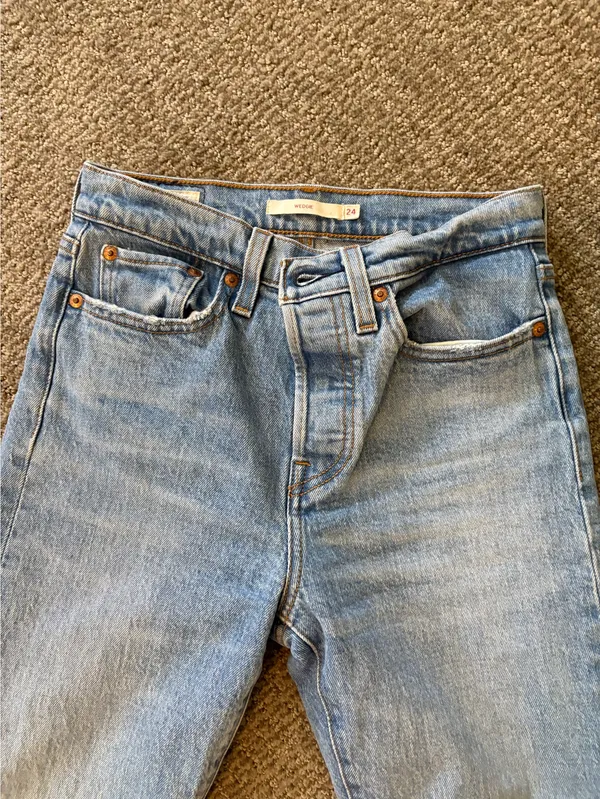 Levi’s Wedgie Straight Jeans - Image 5