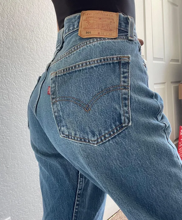 Levi's Vintage  mom Jeans 501 - Image 2