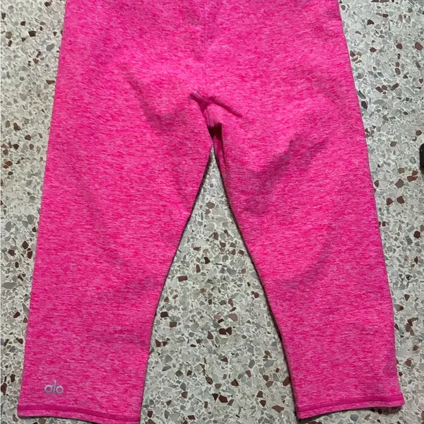 Alo yoga pink leggings small - Image 6