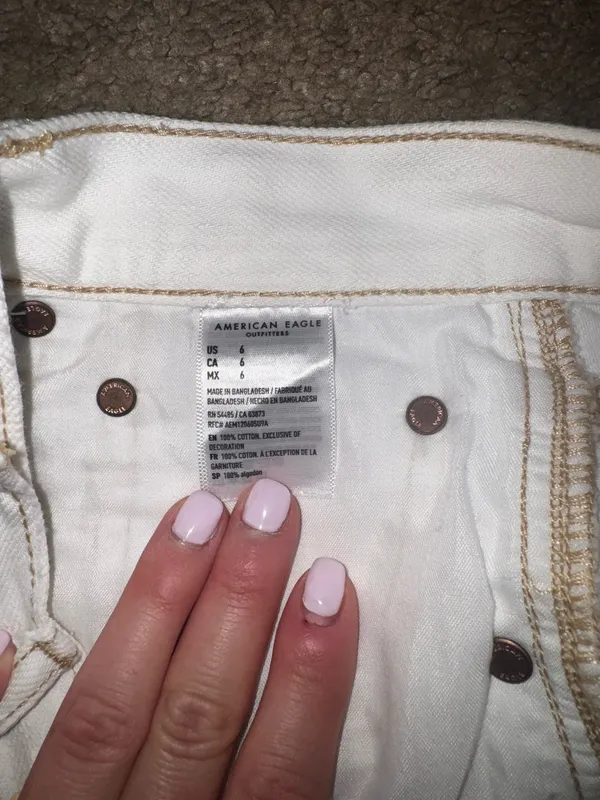 American Eagle White Jean Shorts - Image 2