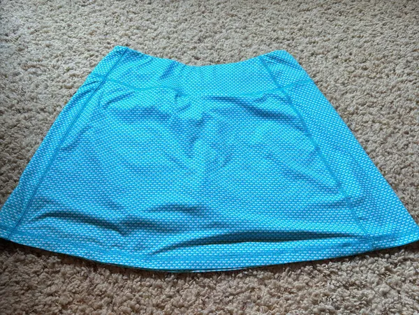 Vineyard Vines Skirt - Image 2