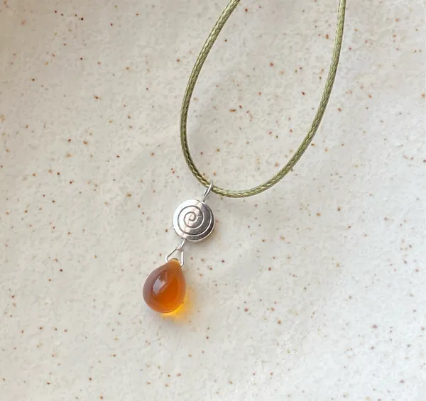 Handmade spiral swirl uzumaki & Czech glass teardrop bead funky boho fairy style necklace🌀 - Image 7