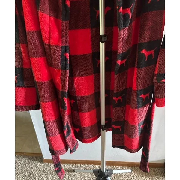 Victoria's Secret Pink Women's Plush Robe Dog Logo Red Black‎ Tie Size M/L - Image 3