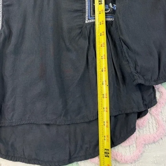 American Eagle Outfitters Black Embroidered Peasant Blouse Womens Small‎ - Image 4