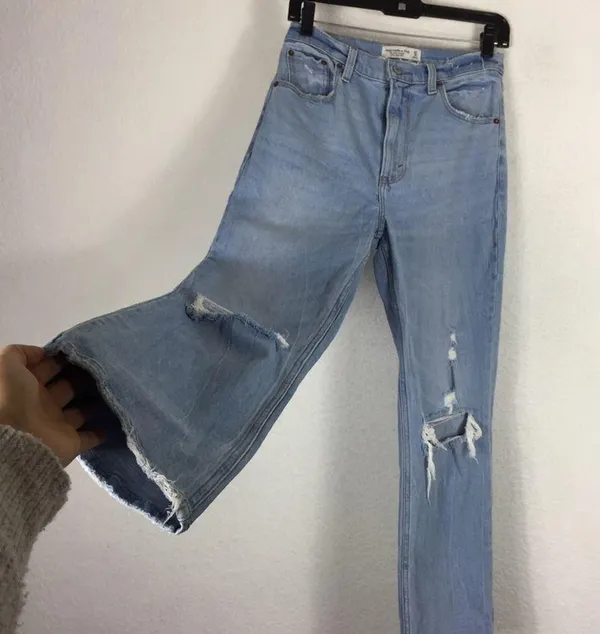 Abercrombie & Fitch Ultra High Rise Ankle Straight Distressed Jeans Size 27/4 - Image 14