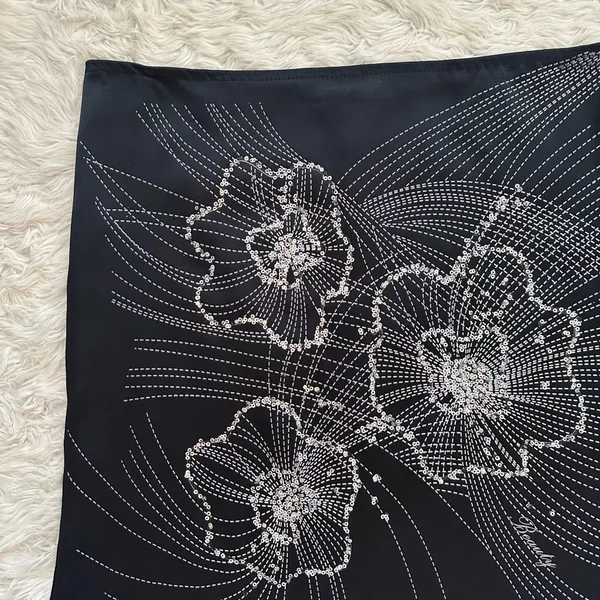 Vintage Vixen Skirt Knee Length Satin Sequins Floral Y2K 2000s Glam Black Sz M - Image 3
