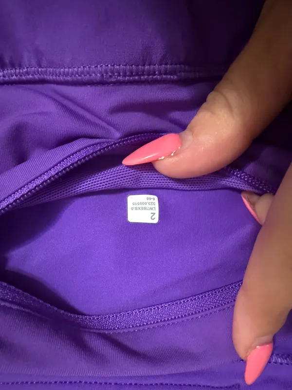 Lululemon Shorts 2.5" - Image 3