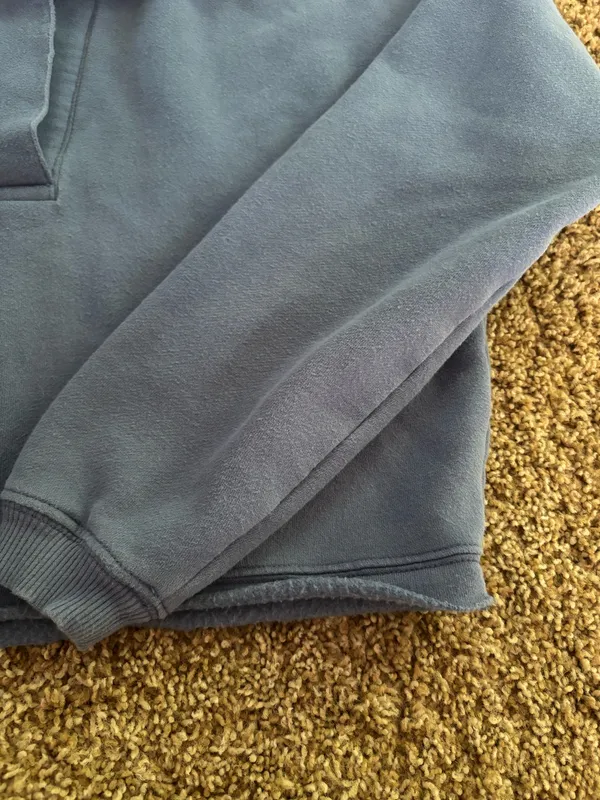 American Eagle sweatshirt  - Image 4