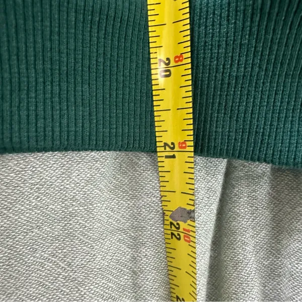 Forever 21 Friends Merchandise Pullover Crewneck Christmas Sweater Size S NWT - Image 7