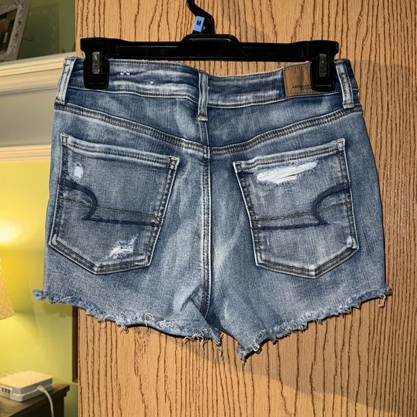 American Eagle EUC, high rise denim shorts - Image 2