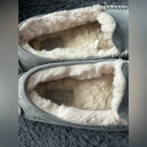 UGG Ansley water resistant suede slippers size 7 - Image 11