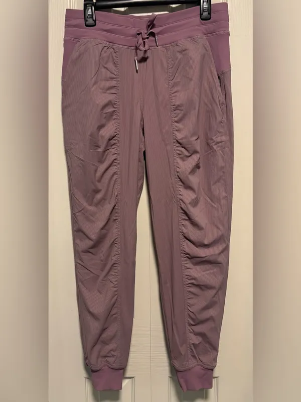 Lululemon Dance Studio Mid-Rise Jogger Mauve Purple Full Length Size 8 - Image 2