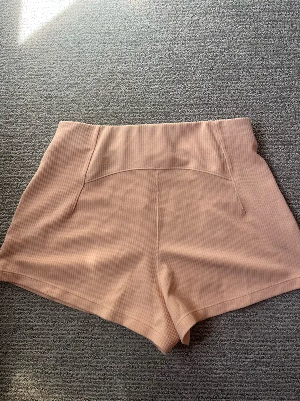 Lululemon Ribbed softstreme short - Image 2