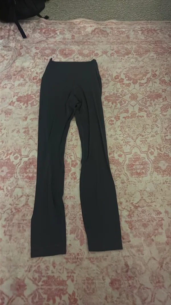 Lululemon grey align leggings  - Image 3