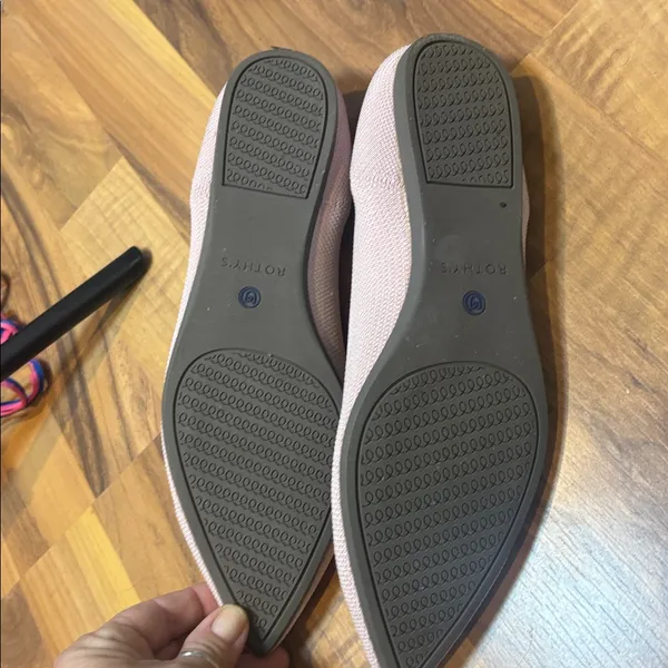 Rothy's Women's Light Pink Pointed Flats Size 8.5 - Image 3