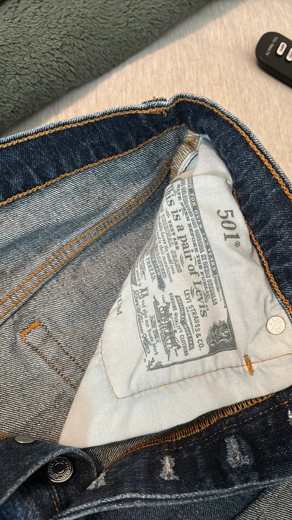 Levi’s 501 Shorts - Image 3