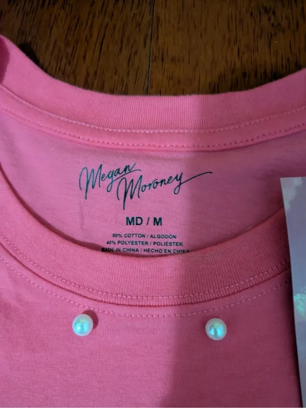 Megan Moroney Pink Pearl Graphic Cropped Tee Size M - Image 5