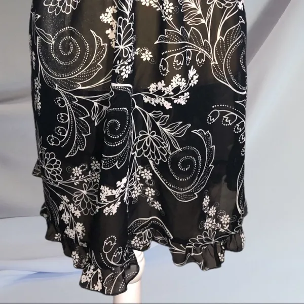 Apt9 semi sheer black nighty w/ white design - Image 4