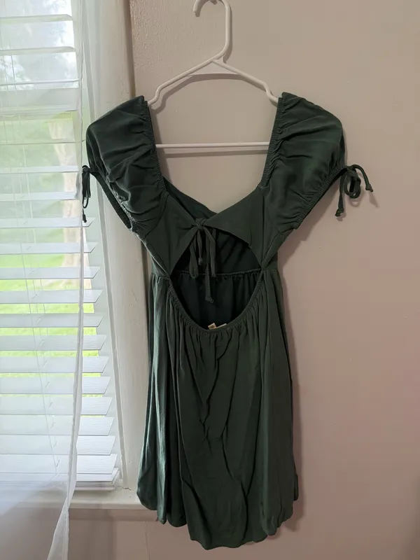 LA Hearts Dark Green Puff Sleeve/Open Back Mini Dress - Image 2