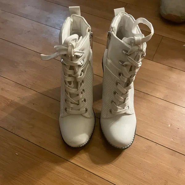 BCBGENERATION White Lace Up Chunky Heel Boots - Image 8