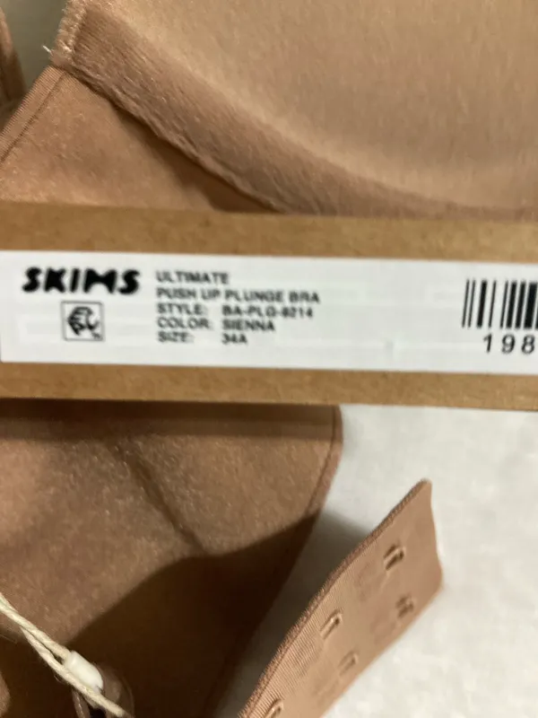 SKIMS Ultimate Plunge Push-Up Bra 34A - Image 5