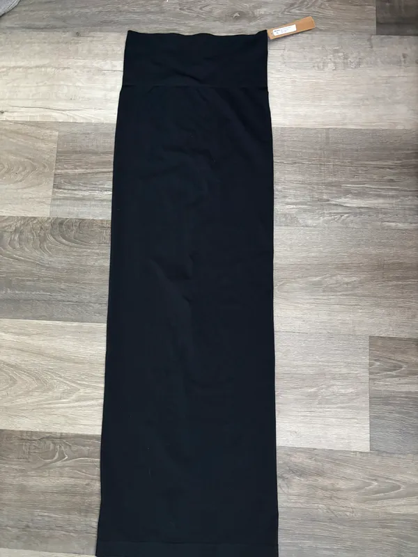 SKIMS Seamless Long Tube Skirt - Image 4