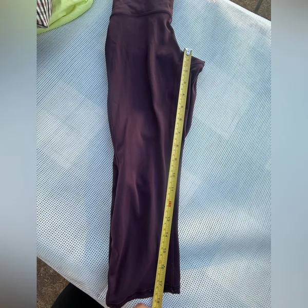 Lululemon Athletica Women’s size 2 Purple High-Waisted Leggings - Image 9