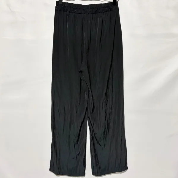 Aritzia Babaton Plisse Crinkled Satin Pull-On Pants Black Size Small - Image 8