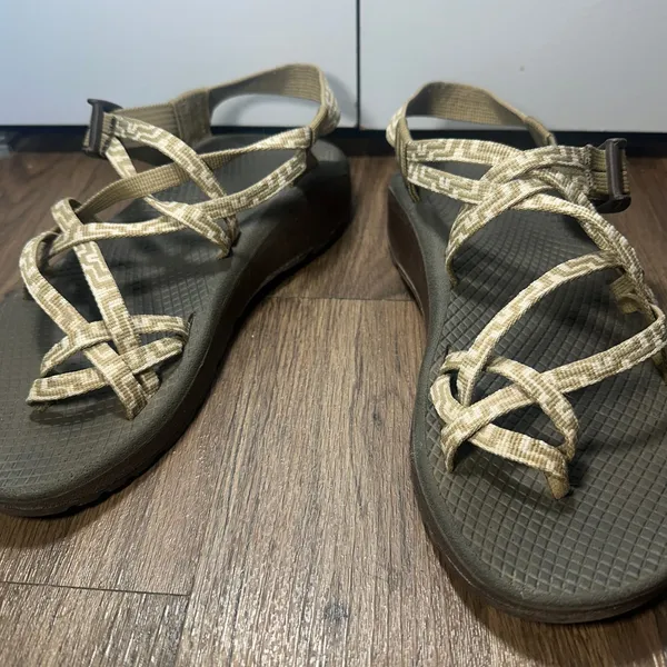 Chaco ZX/2 Cloud Sandals Womens 8 Brown Tan Strappy Toe Loop Adjustable Hiking - Image 5