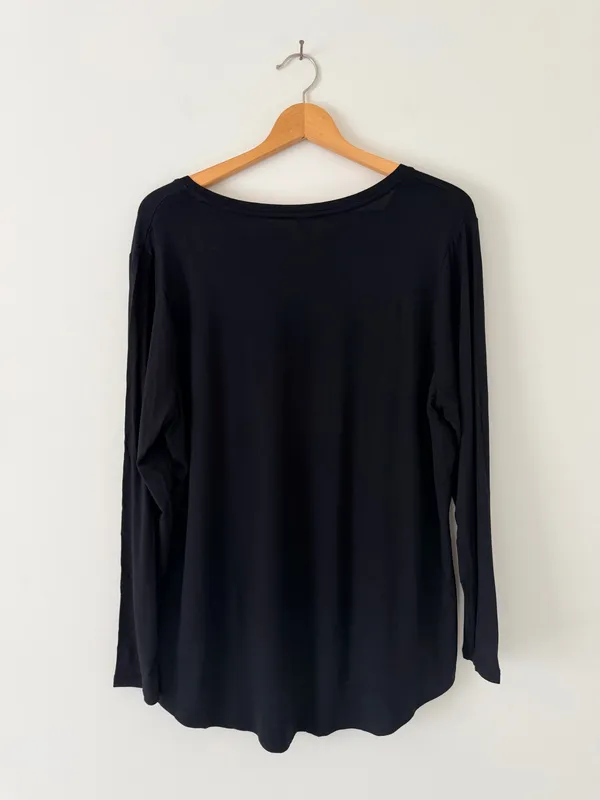 Old Navy Luxe Black V-neck Long Sleeve Shirt - Image 5