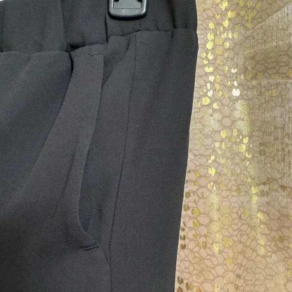 Aritzia Babaton Black Dress Work Pants Tailored Pull On Joggers XXS - Image 5