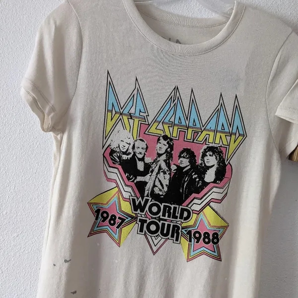 {Chaser} Brand New Def Leppard Band Tee - Image 6