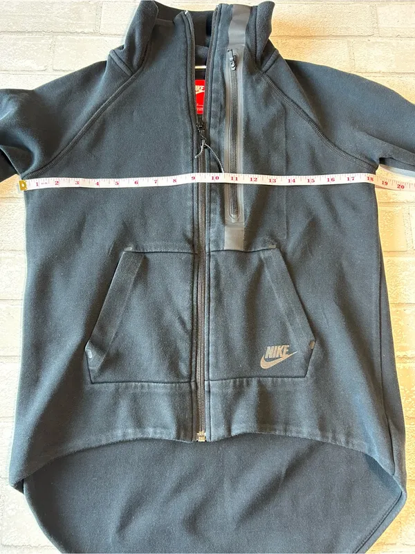 Nike Tech Fleece Moto Cape Women’s Full-Zip Jacket - Black Size Small - Image 6